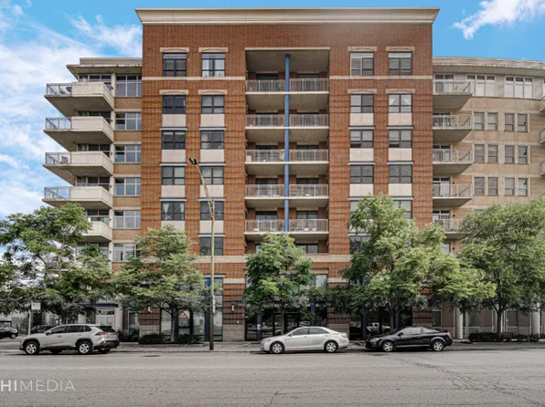 511 W Division St APT 304, Chicago, IL 60610