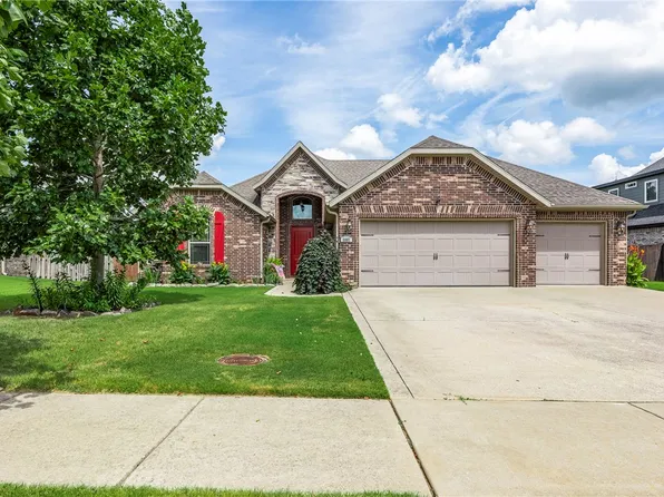 6001 SW North Fork St, Bentonville, AR 72713