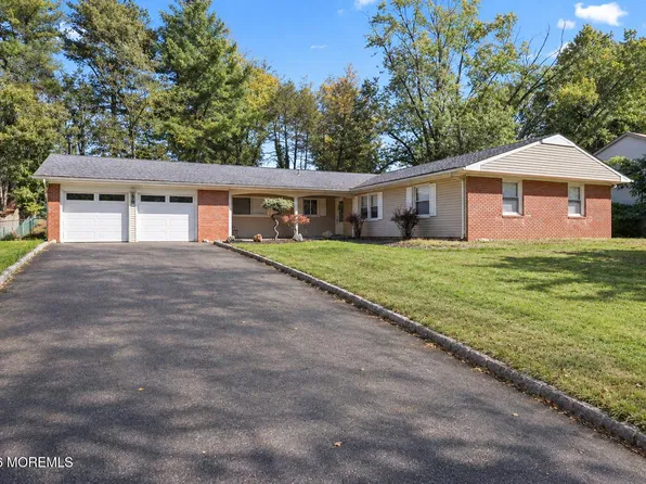 58 Knox Lane, Manalapan, NJ 07726