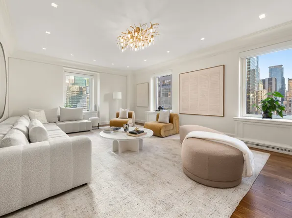 465 Park Avenue image 1 of 9