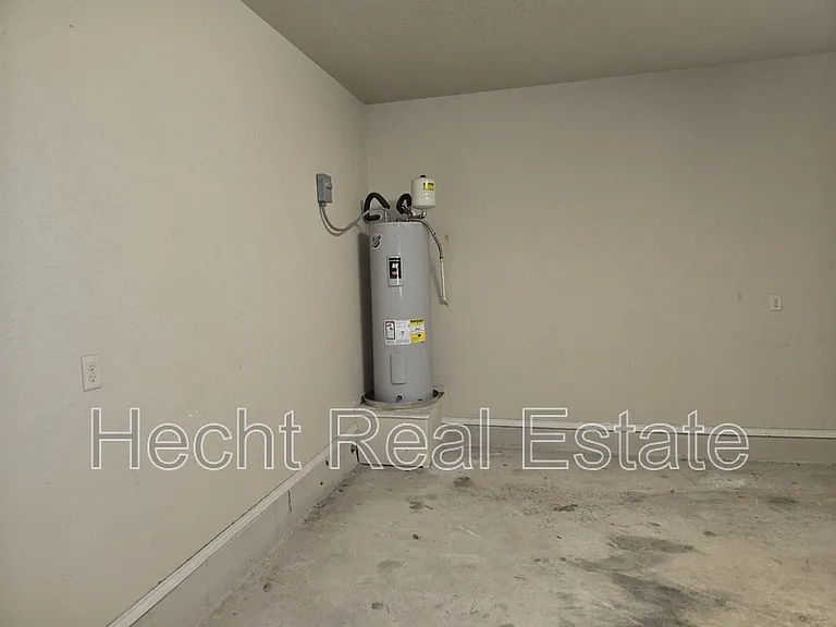 217 Kaspar Way #1 — Photo 27