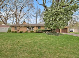 541 Montezuma Rd, Benton Harbor, MI 49022