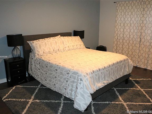 4th image of 34 Toledo Ct #1-35