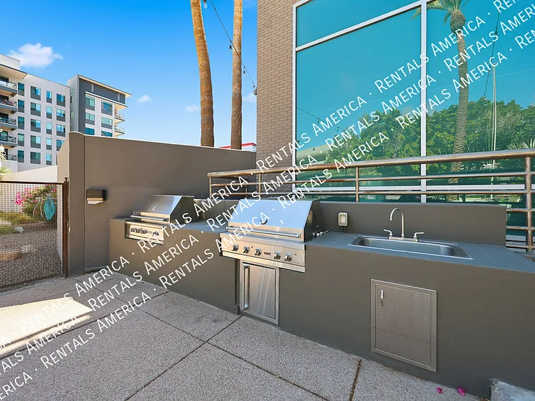 1 E Lexington Ave #905 — Photo 46