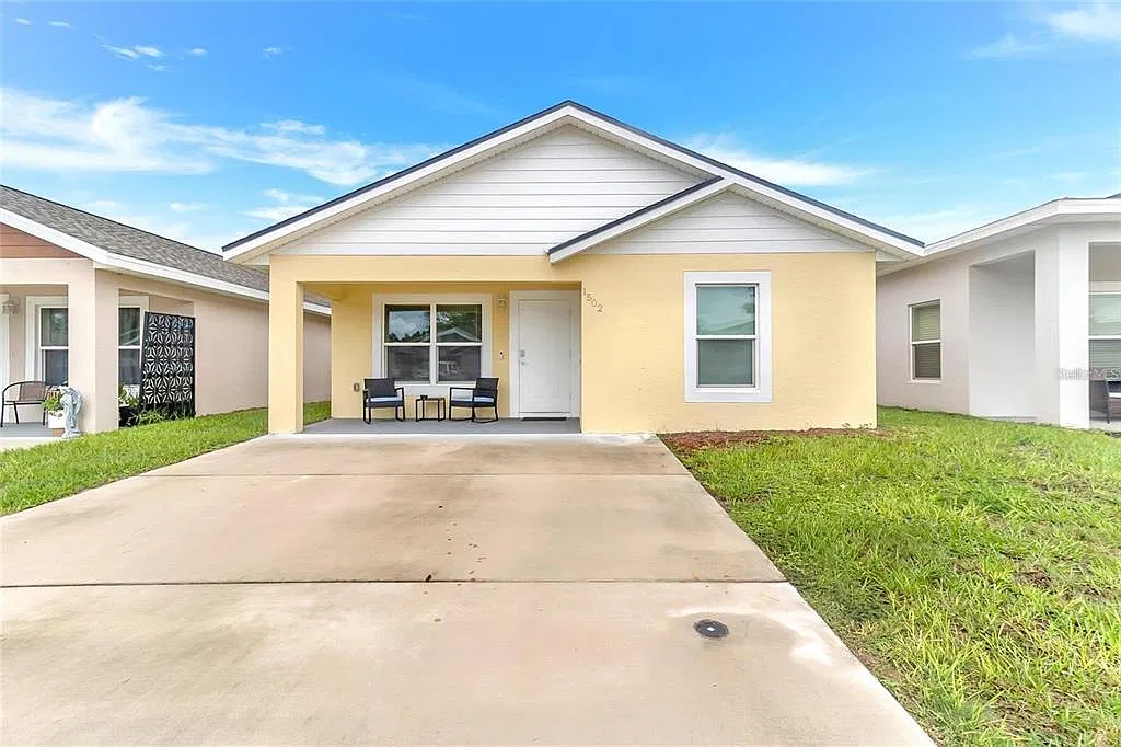 3 bed, 2.0 bath, 1226 sqft, $1,625 — Photo 1