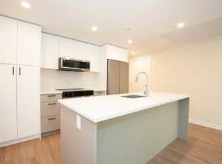 2892 E 10th Ave #404, Vancouver, BC V5M 2A9