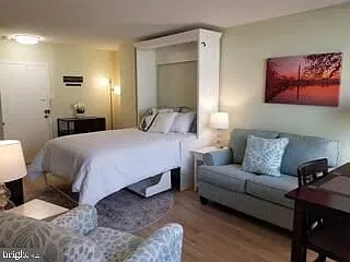 1121 Arlington Blvd #423