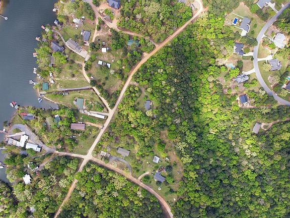 5th image of 215 Creek End Rd