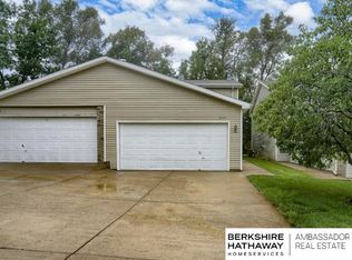4705 Bel Ridge Dr, Lincoln, NE 68521