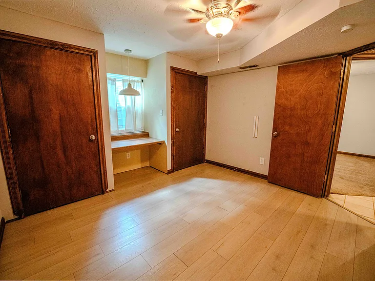 225 Parker Dr — Photo 32
