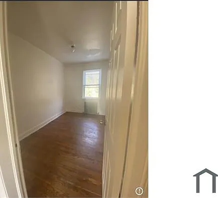 2454 W Cold Spring Ln — Photo 5