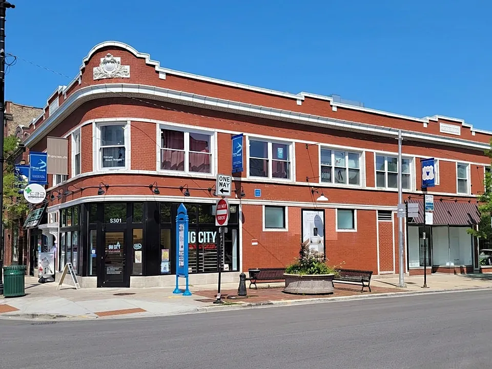 Northeast location of Clark St and Berwyn. Classic Chicago brick building on a prime corner convenient to transportation and many neighborhood services.