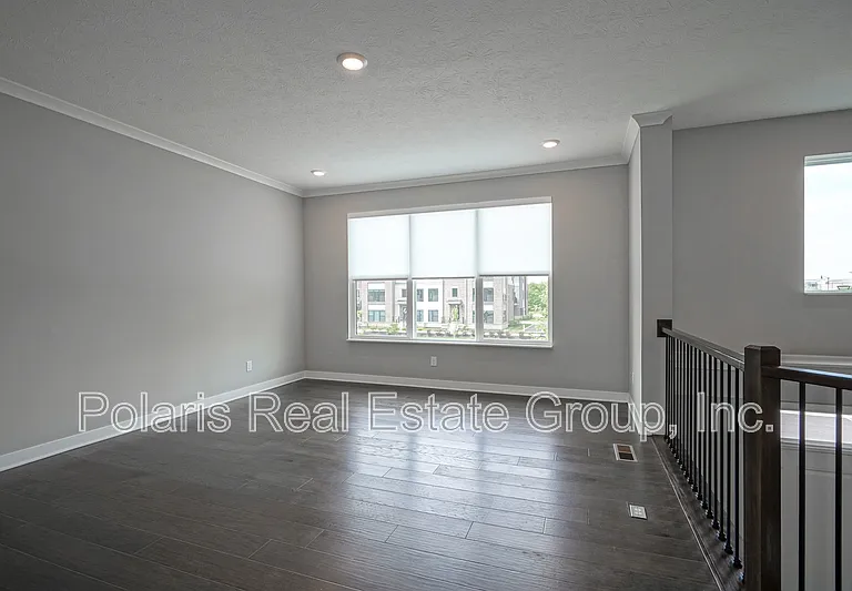 673 Golborne St — Photo 10