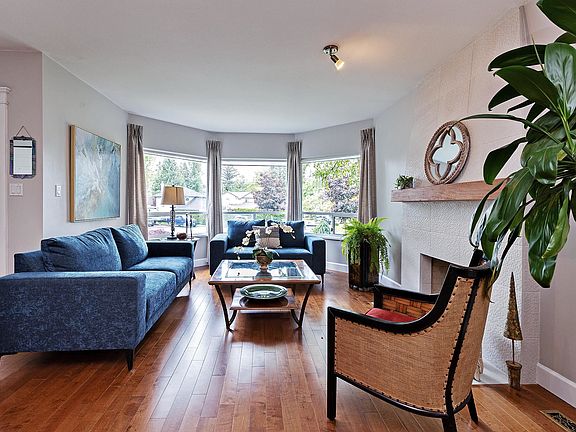 3rd image of 18289 58a Ave