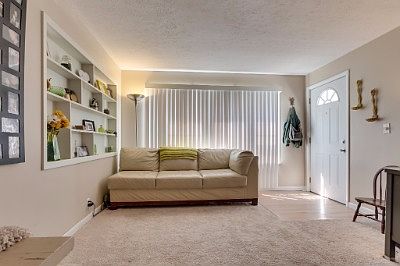 3rd image of 1461 Hazel Ave