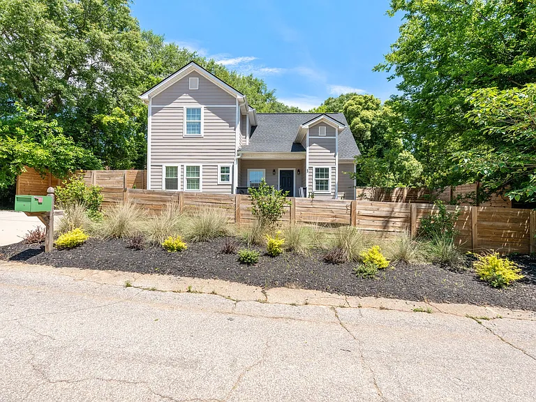 3 Deering St — Photo 38