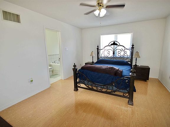 3rd image of 114 Sussexvale Dr