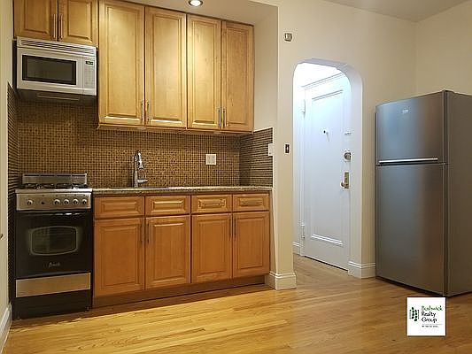 1st image of 60-02 Putnam Ave #3C
