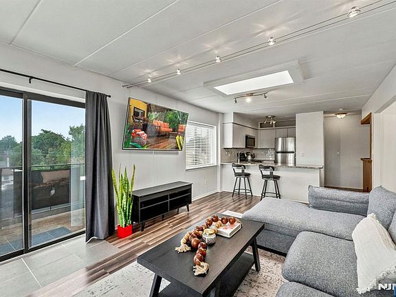 2nd image of 5 Linden Street #6G