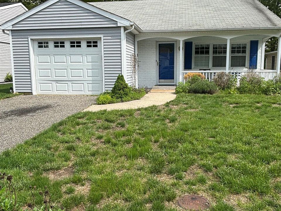 1st image of 190 Canterbury Drive