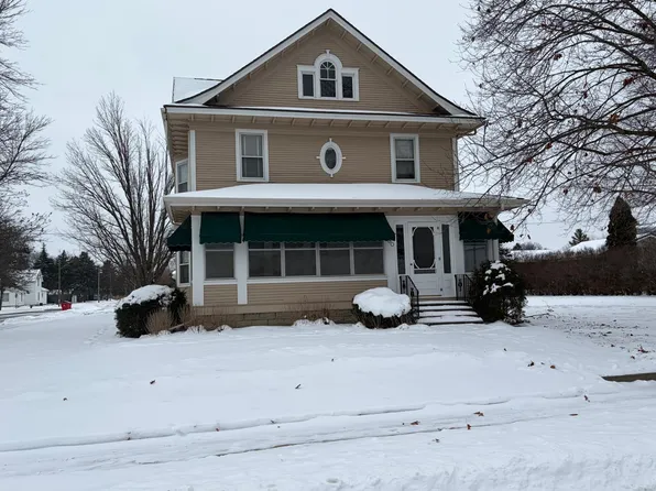 200 1st Ave NW, Pine Island, MN 55963