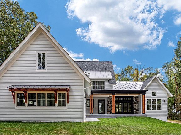 5th image of 118 Chickadee Ct