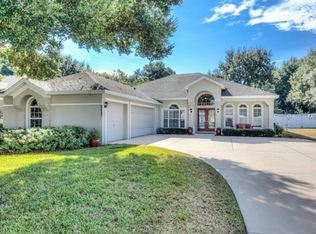13818 Wellington Ln, Grand Island, FL 32735