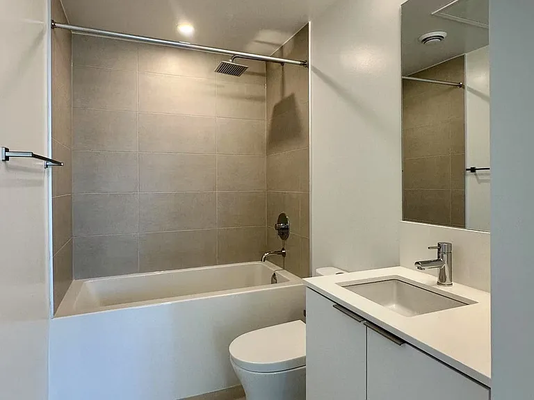 8 Wellesley St W #706 — Photo 11