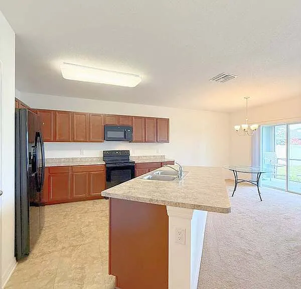 18715 Alfaro Loop — Photo 8