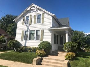 636 W 10th Ave, Oshkosh, WI 54902