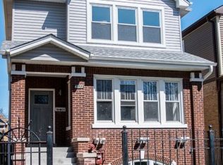 4827 N Ridgeway Ave, Chicago, IL 60625