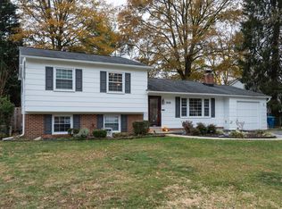 7606 Kingsbury Rd, Alexandria, VA 22315