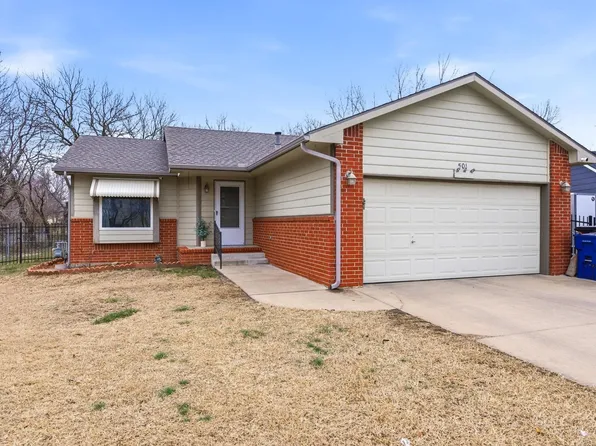 501 W Deerfield Cir, Valley Center, KS 67147