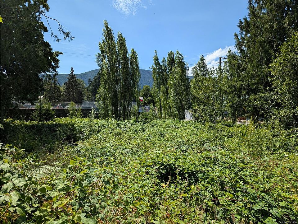 1st image of 96 Cowichan Ave W