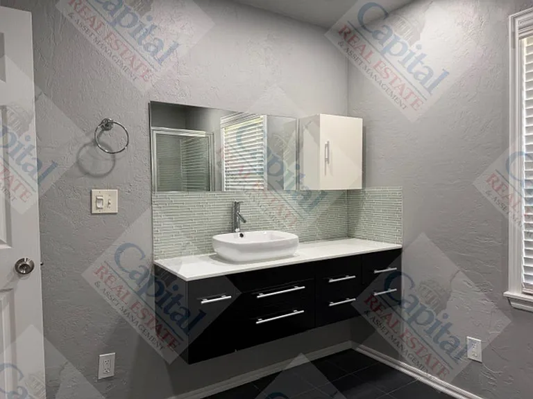 256 E Key Blvd — Photo 17