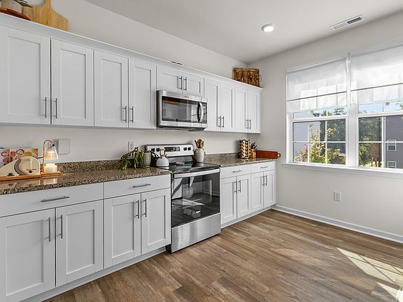 3rd image of 4109 Trevino Dr