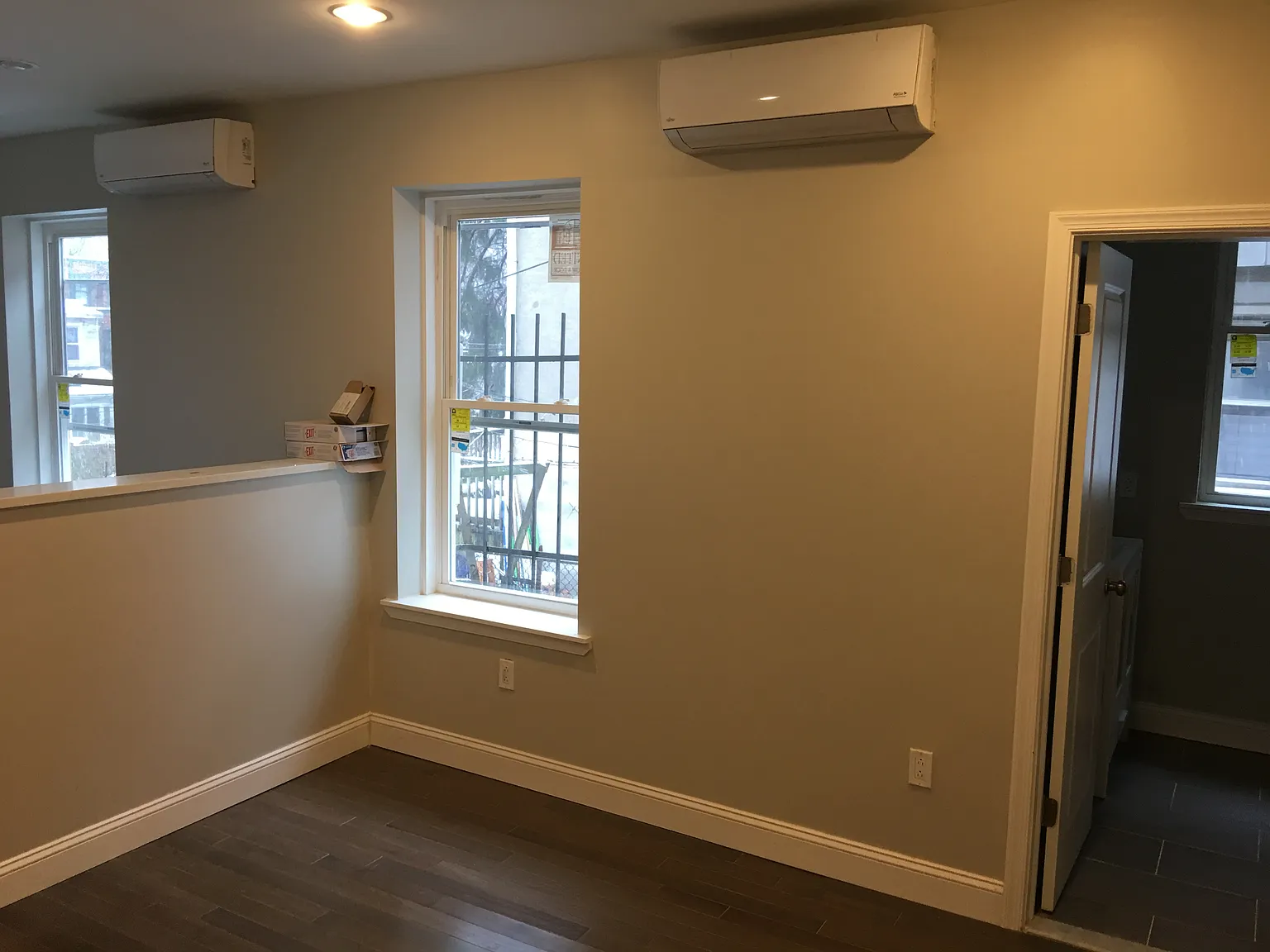 Studio, 350 sqft, $1,150 — Photo 2