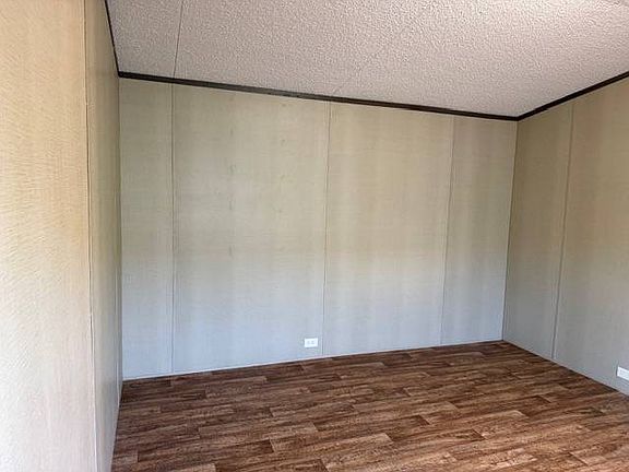 2nd image of 18733 Samuels Rd #228C