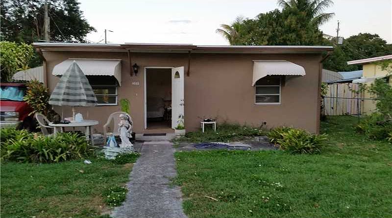 1st image of 1685 NW 121st St
