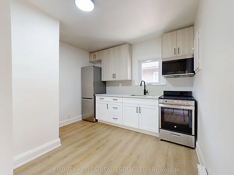 1216 Avenue Rd #2 — Photo 9