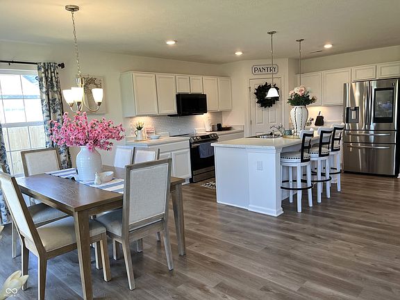 4th image of 2362 Silver Spoon Dr