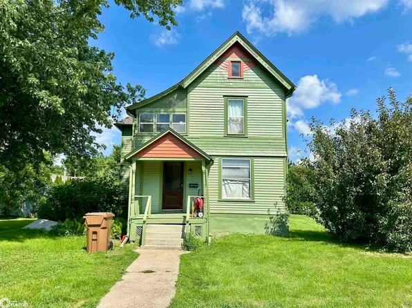 1202 Main St, Grinnell, IA 50112