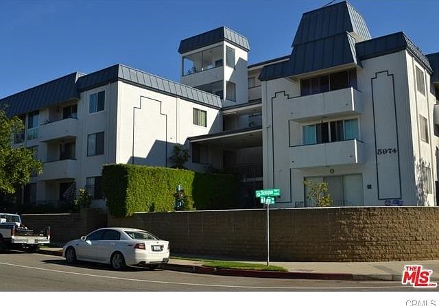 1st image of 5974 Buckingham Pkwy Unit 204