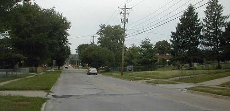2nd image of 3908 E Douglas Ave