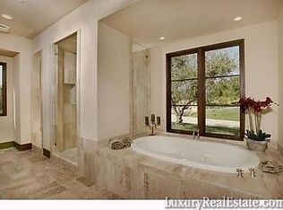 21 Country Glen Rd, Fallbrook, CA 92028