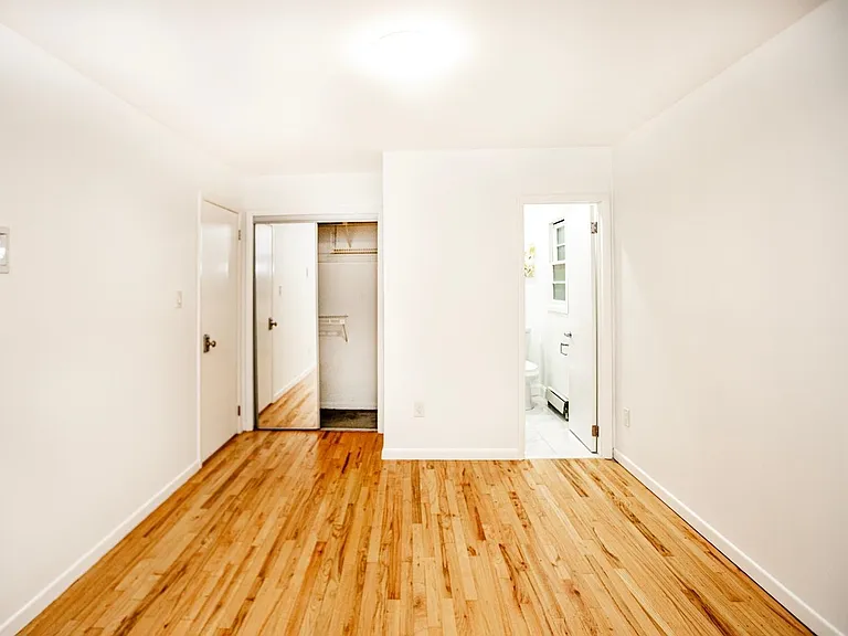 391 Manila Ave #3 — Photo 9