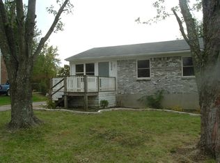 9206 Hillridge Dr, Pewee Valley, KY 40056