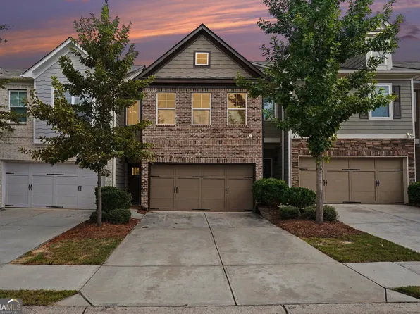 2710 Kemp Ct, Conyers, GA 30094