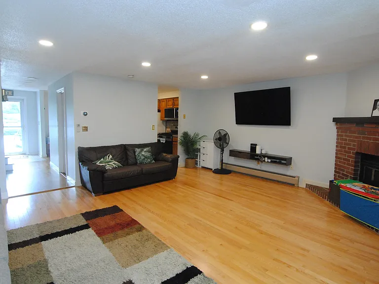 7 Meadowview Cir — Photo 10