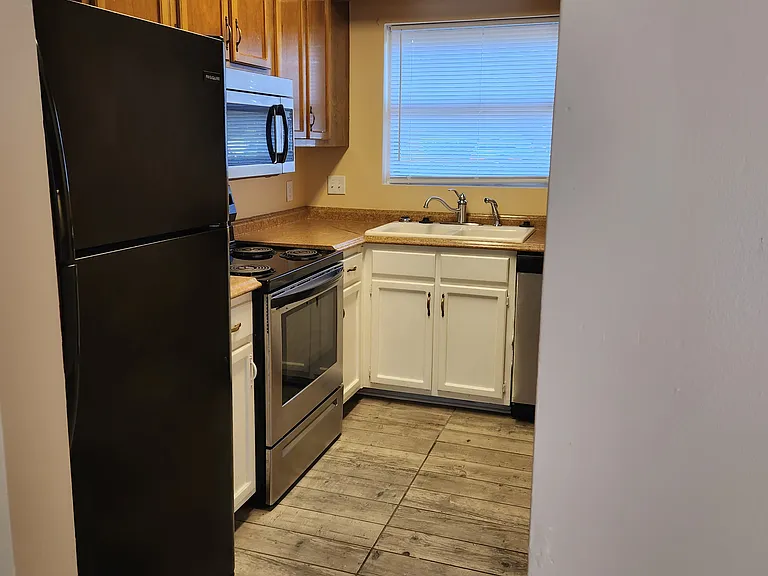 2322 Colony Dr SW — Photo 7